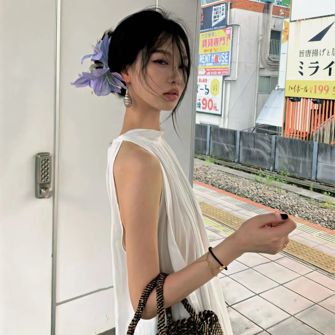 开局一头猪我在荒年养全家